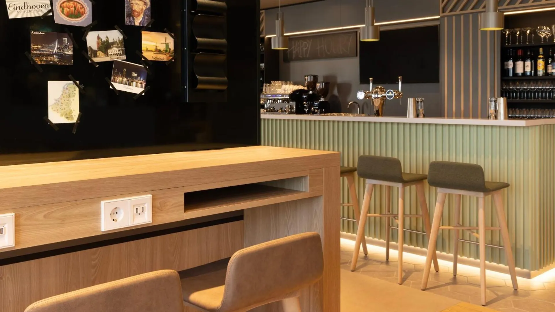 Holiday Inn - Eindhoven Airport By Ihg 4*,
