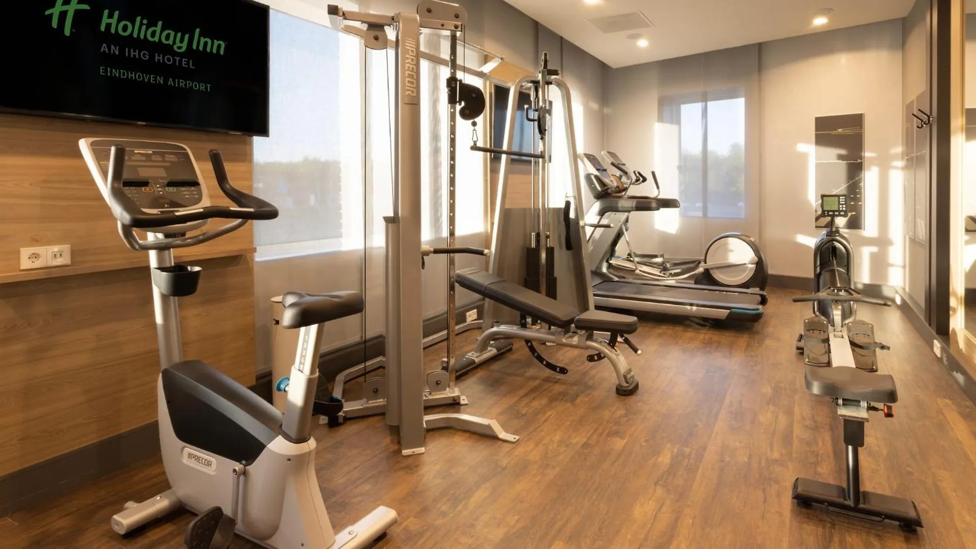 Holiday Inn - Eindhoven Airport By Ihg 4*,